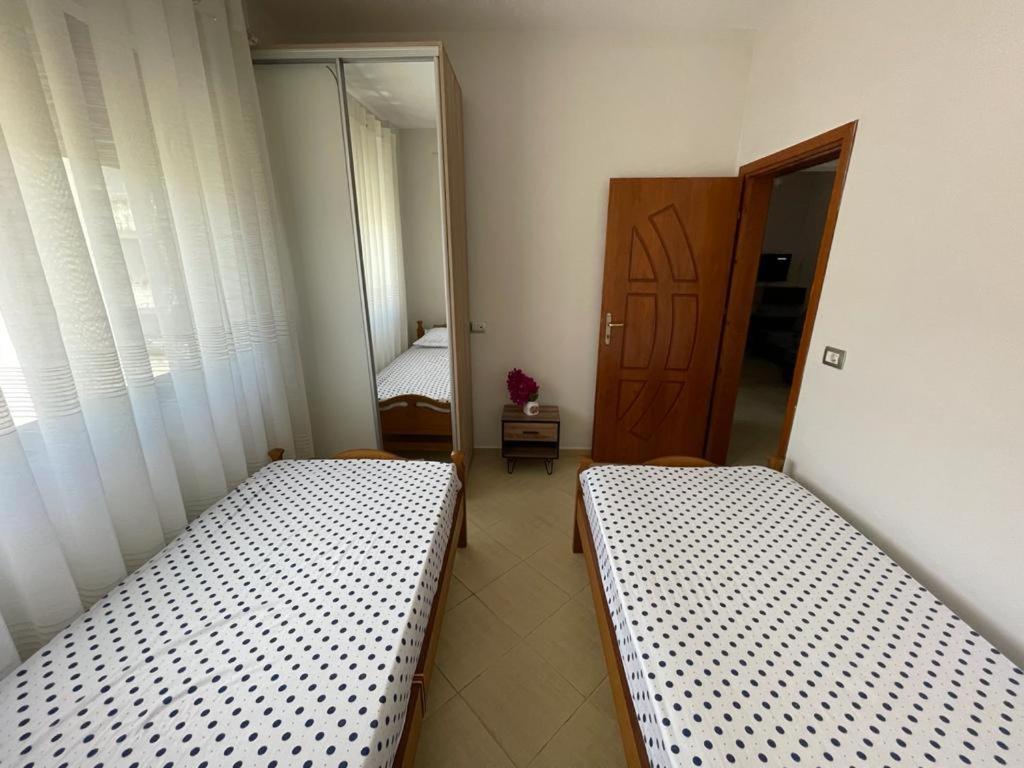 Near By The Sea Apartment Saranda Dış mekan fotoğraf